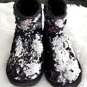 UKAIA SILVER/BLACK SEQUINS BOOT 6